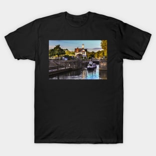 Goring on Thames Lock T-Shirt